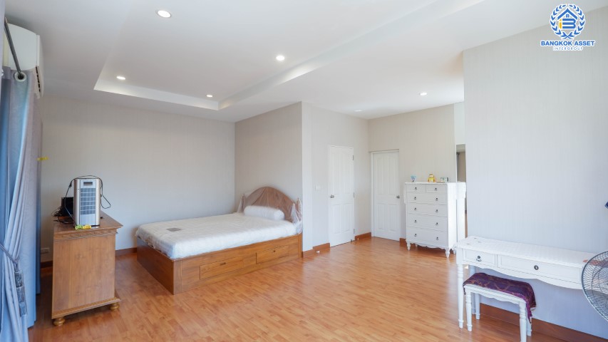 *****บ้านเดี่ยวมือสองย่านนนทบุรี ม.ลัดดารมย์ ราชพฤกษ์-รัตนาธิเบศร์2 #หลังมุม เนื้อที่กว้างขวางสุดถึง 72.1 ตร.ว. ฟังก์ชัน 4 ห้องนอน 5 ห้องน้ำ 2 ที่จอดรถ บ้านสวยพร้อมอยู่ ทำเลดี  ติดถนนราชพฤกษ์ ใกล้ทางด่วน "แจ้งวัฒนะ-งามวงศ์วาน"